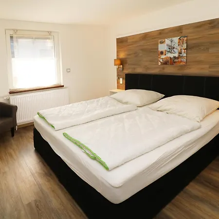Aparthotel Wald & *