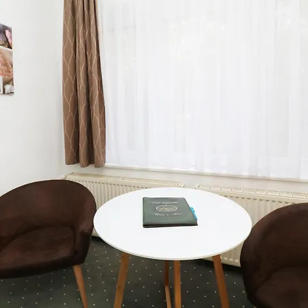 Wald & Aparthotel *